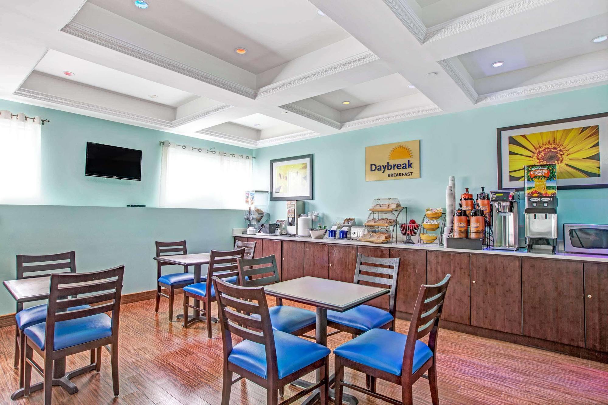 Days Inn & Suites By Wyndham Ozone Park/Jfk Airport Nueva York Exterior foto