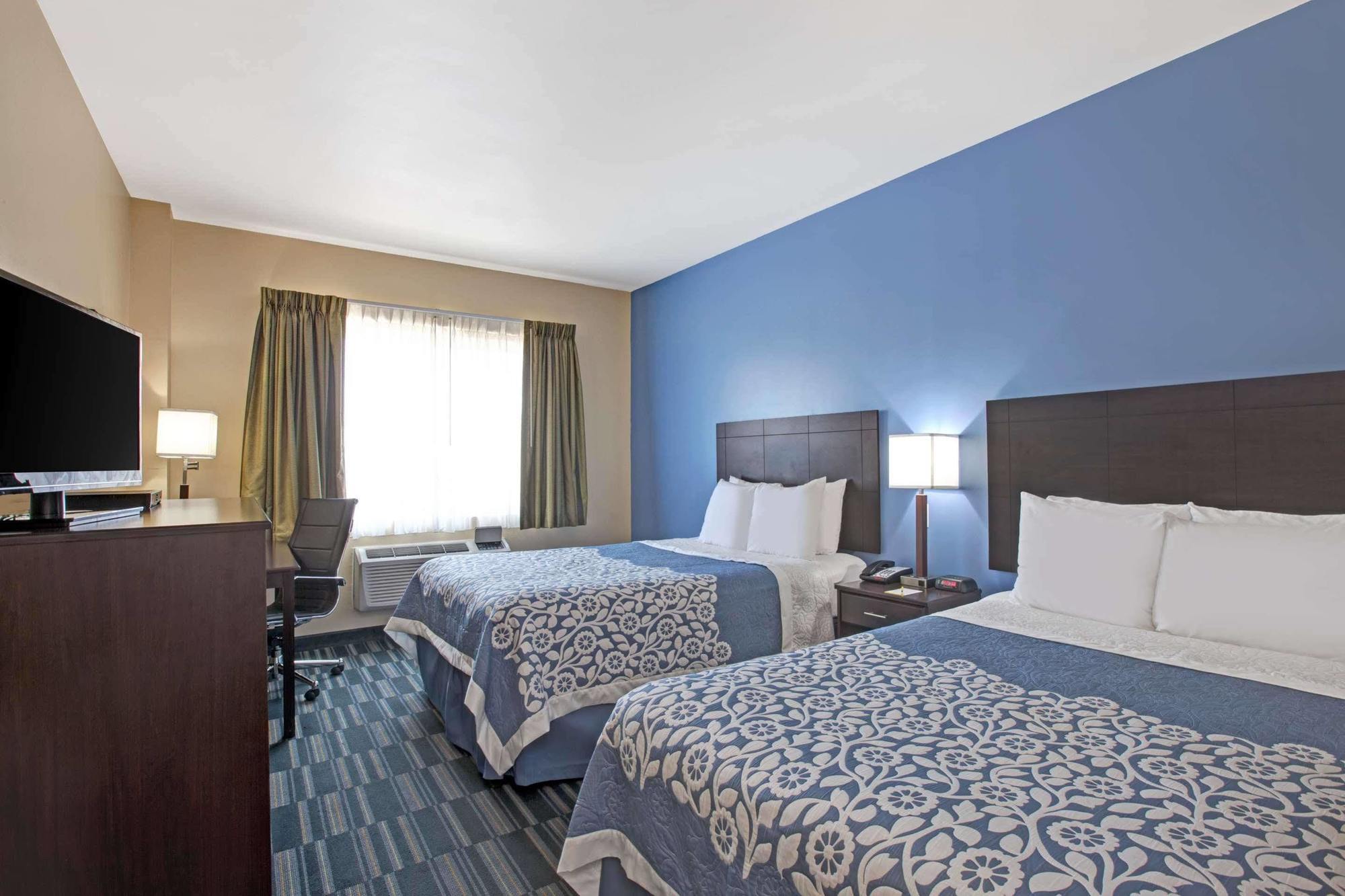 Days Inn & Suites By Wyndham Ozone Park/Jfk Airport Nueva York Exterior foto